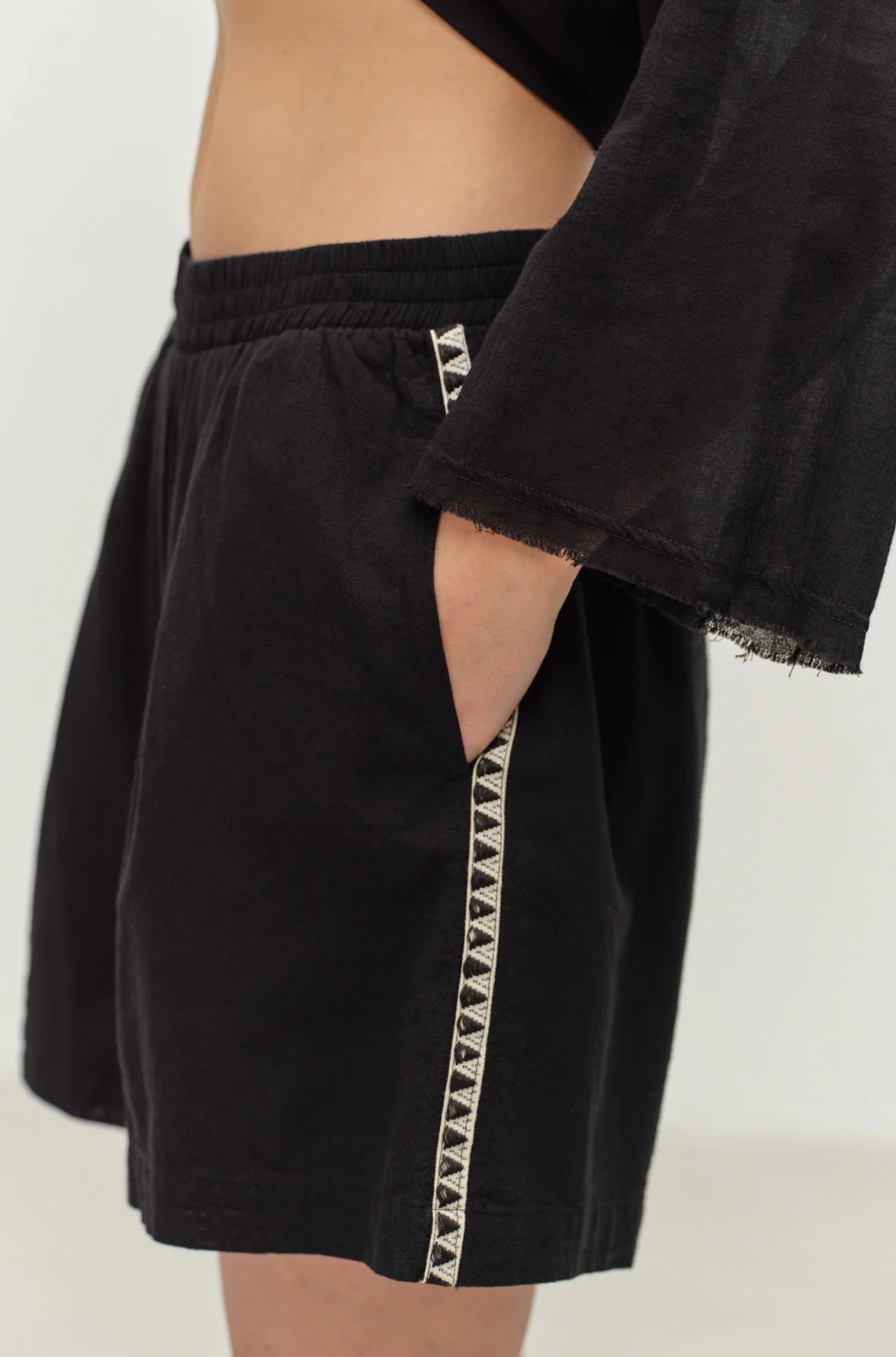 Thalia Short
