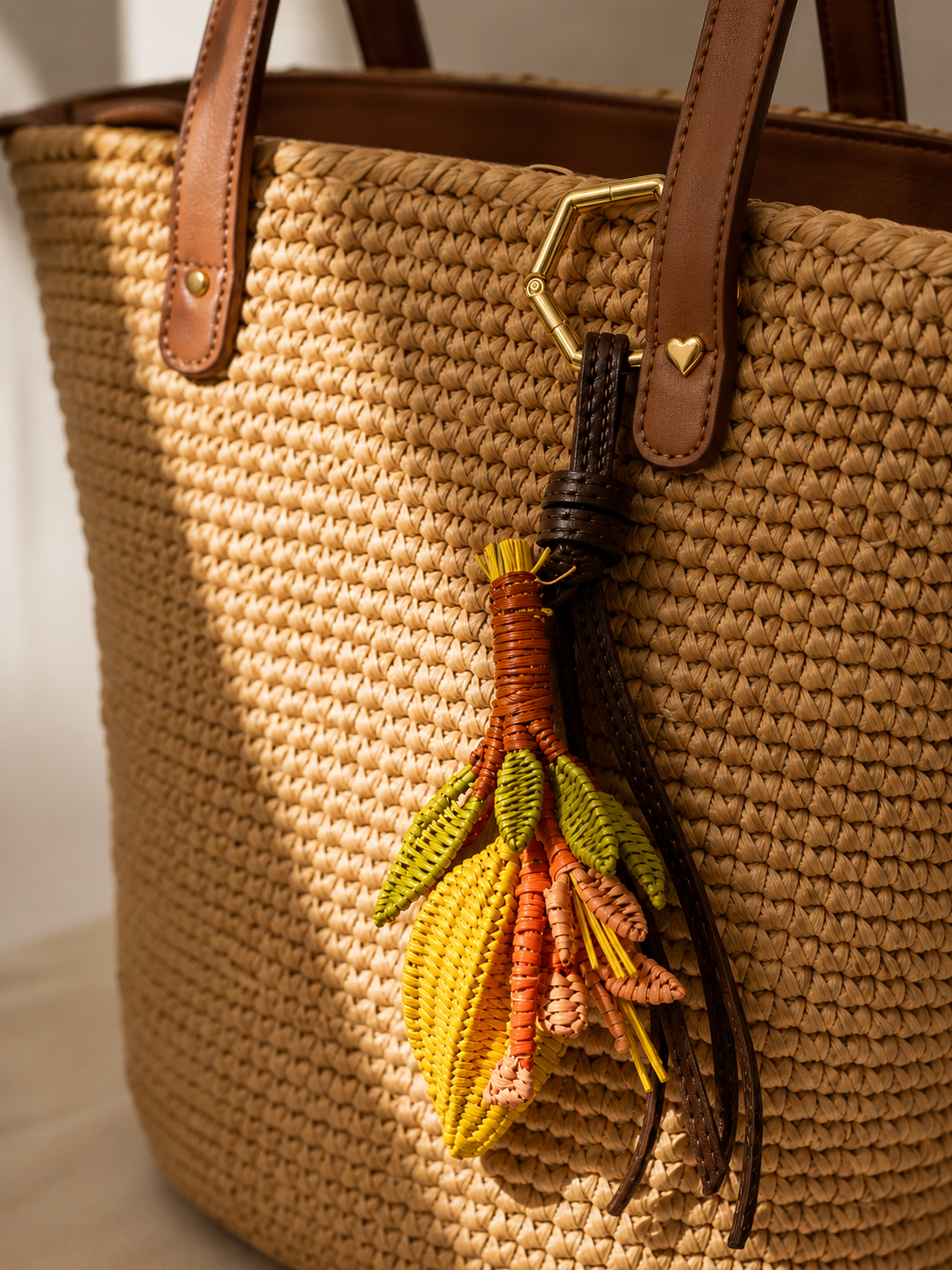 Delicia Tropical Keychain
