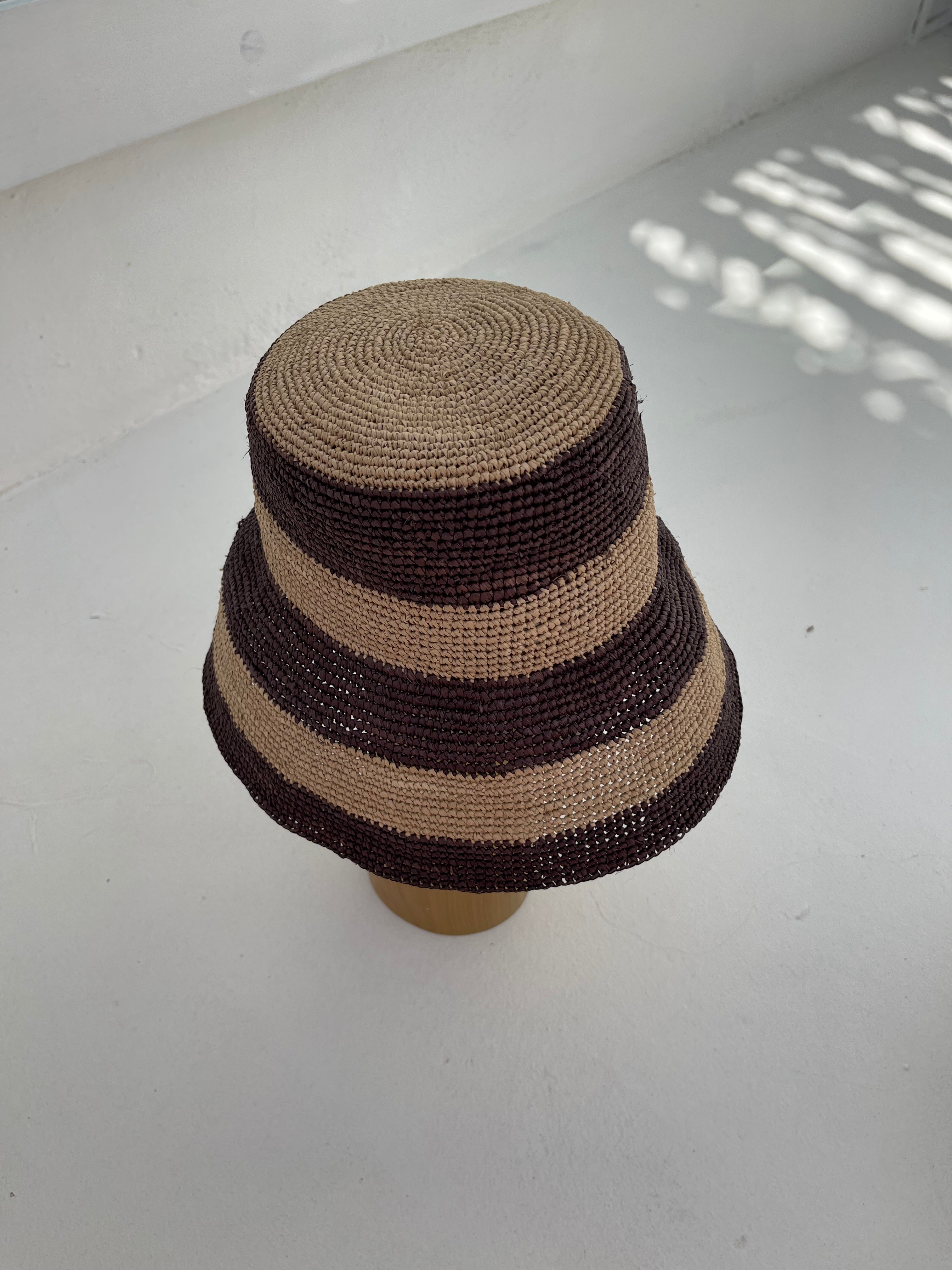 Stripes Beige Chocolat Hat