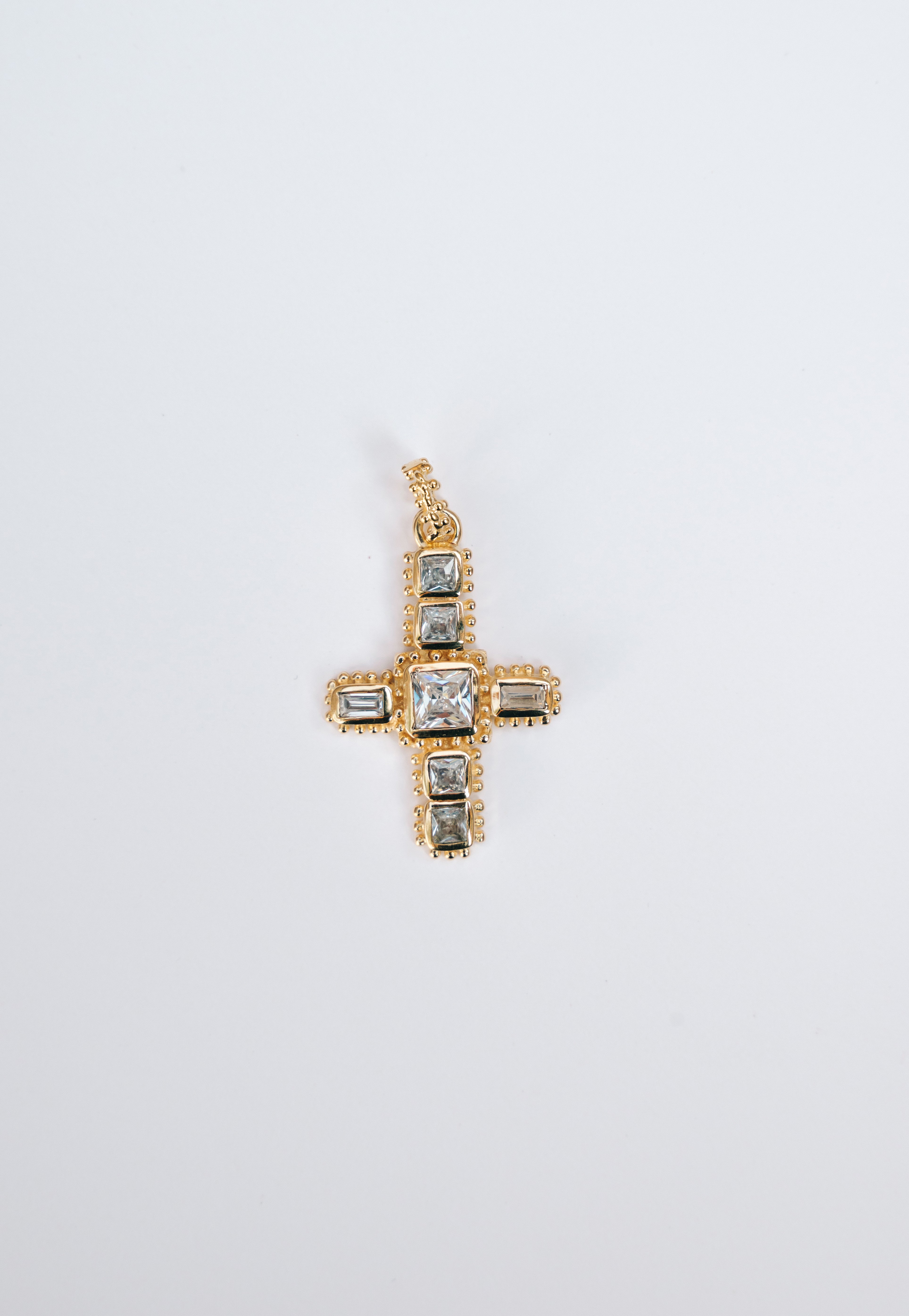 Cruz Pendant