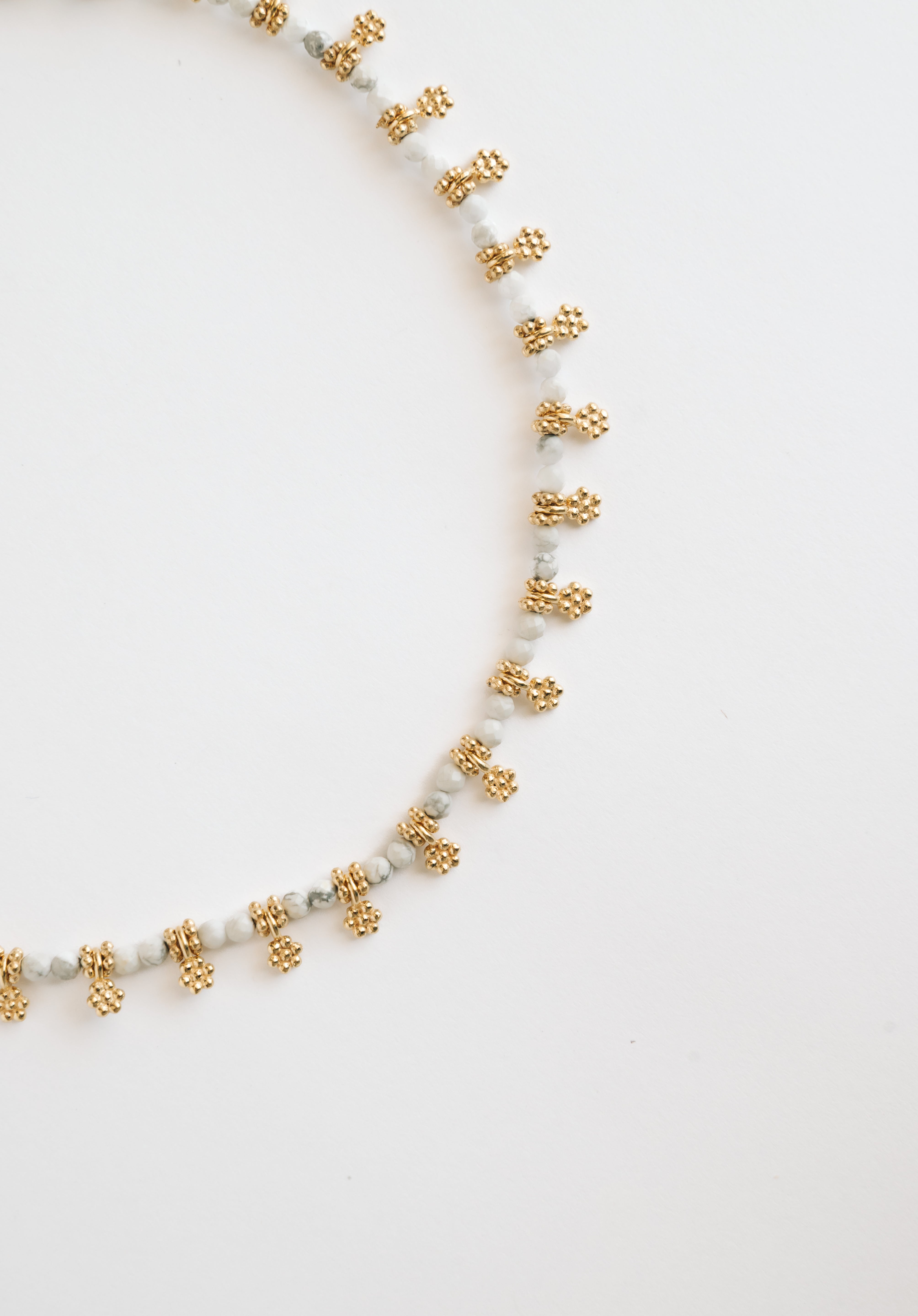 Florcitas White Howlite Necklace