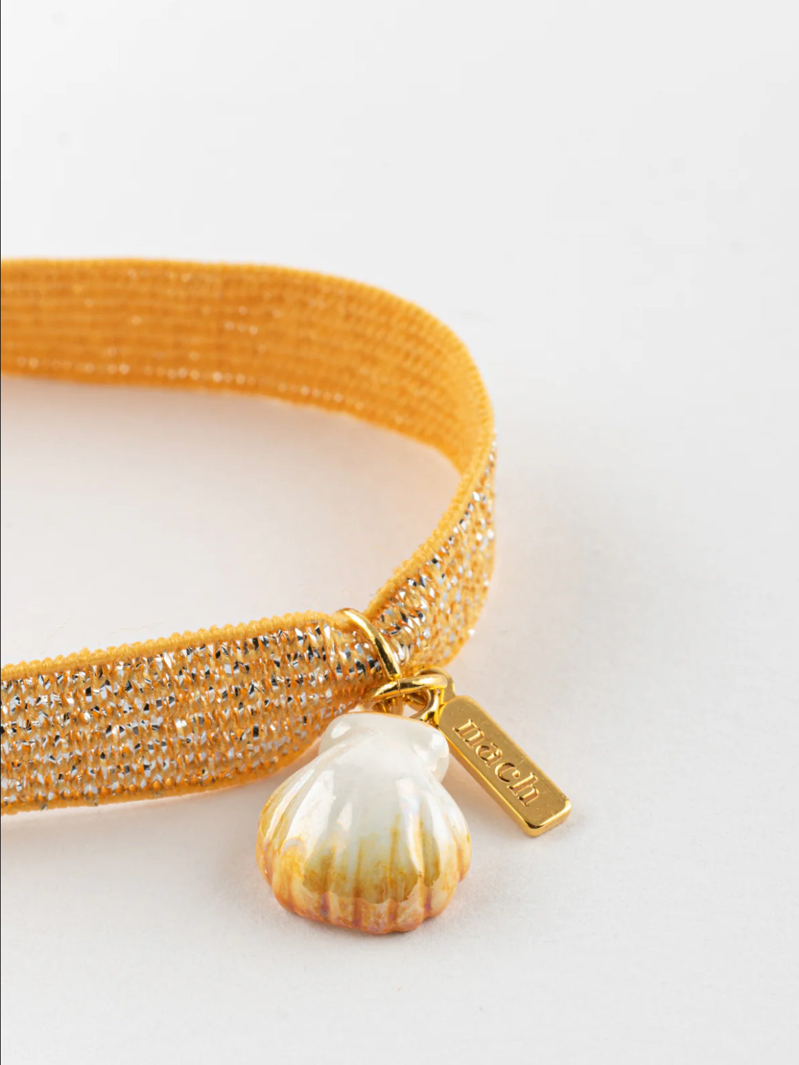 Pearly Shell Twistband Bracelet