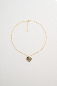 Nieves Mini Smokey Necklace