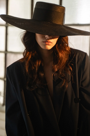 Carvoireo Black Extra Wide Brim