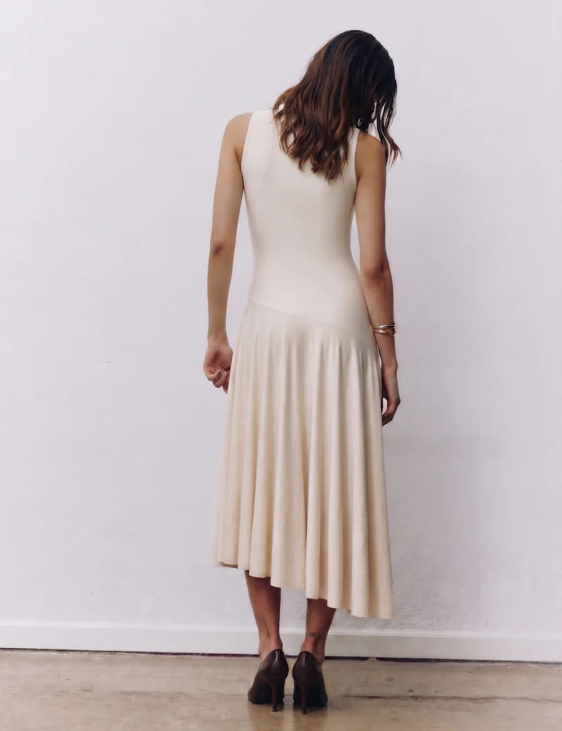 Dylan_Dress_Cream_back.webp