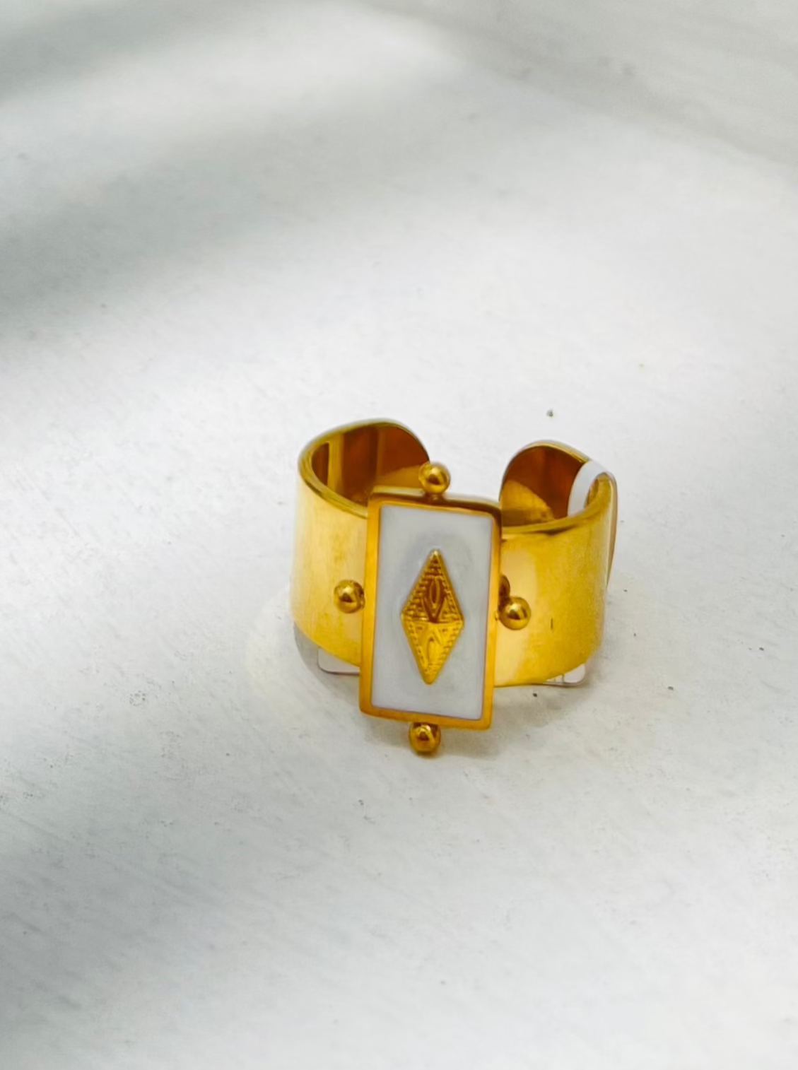 AN014 Baroque Ring Stainless