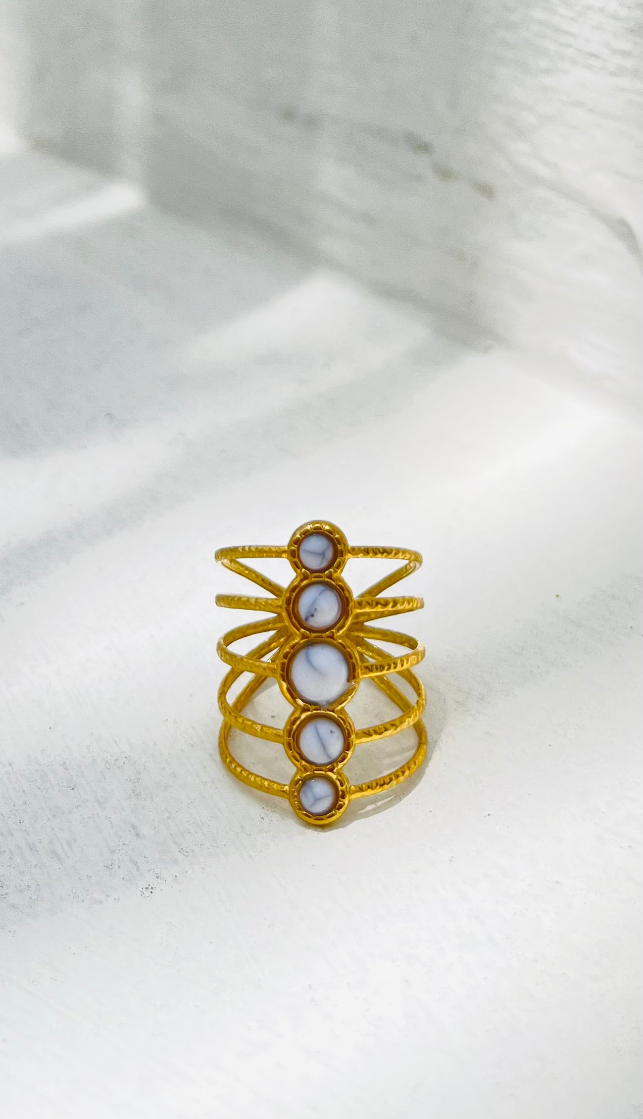 AN033 6 White Crown Ring