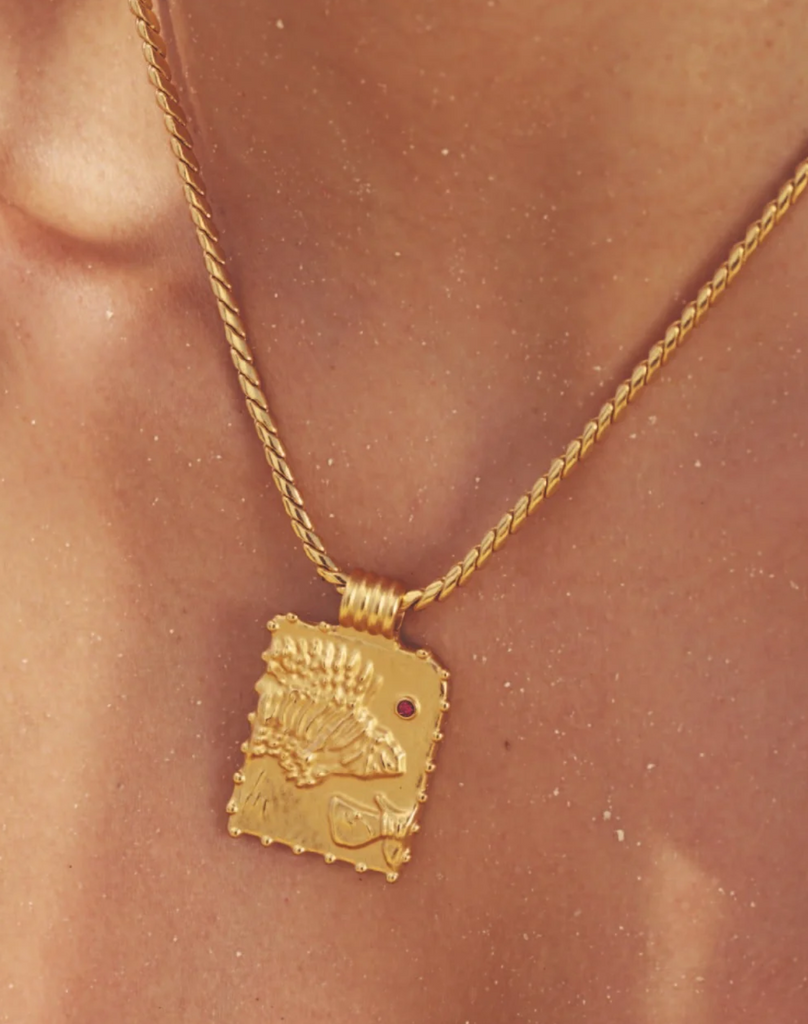 Pez Leon Gold Necklace