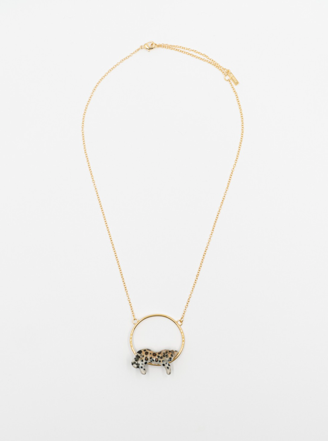 Lying Leopard Round Necklace