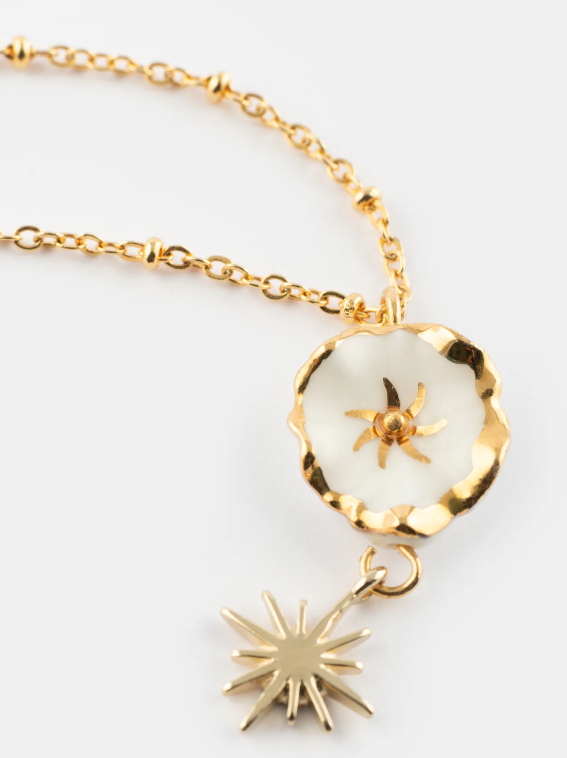 White Dryad Flower Necklace