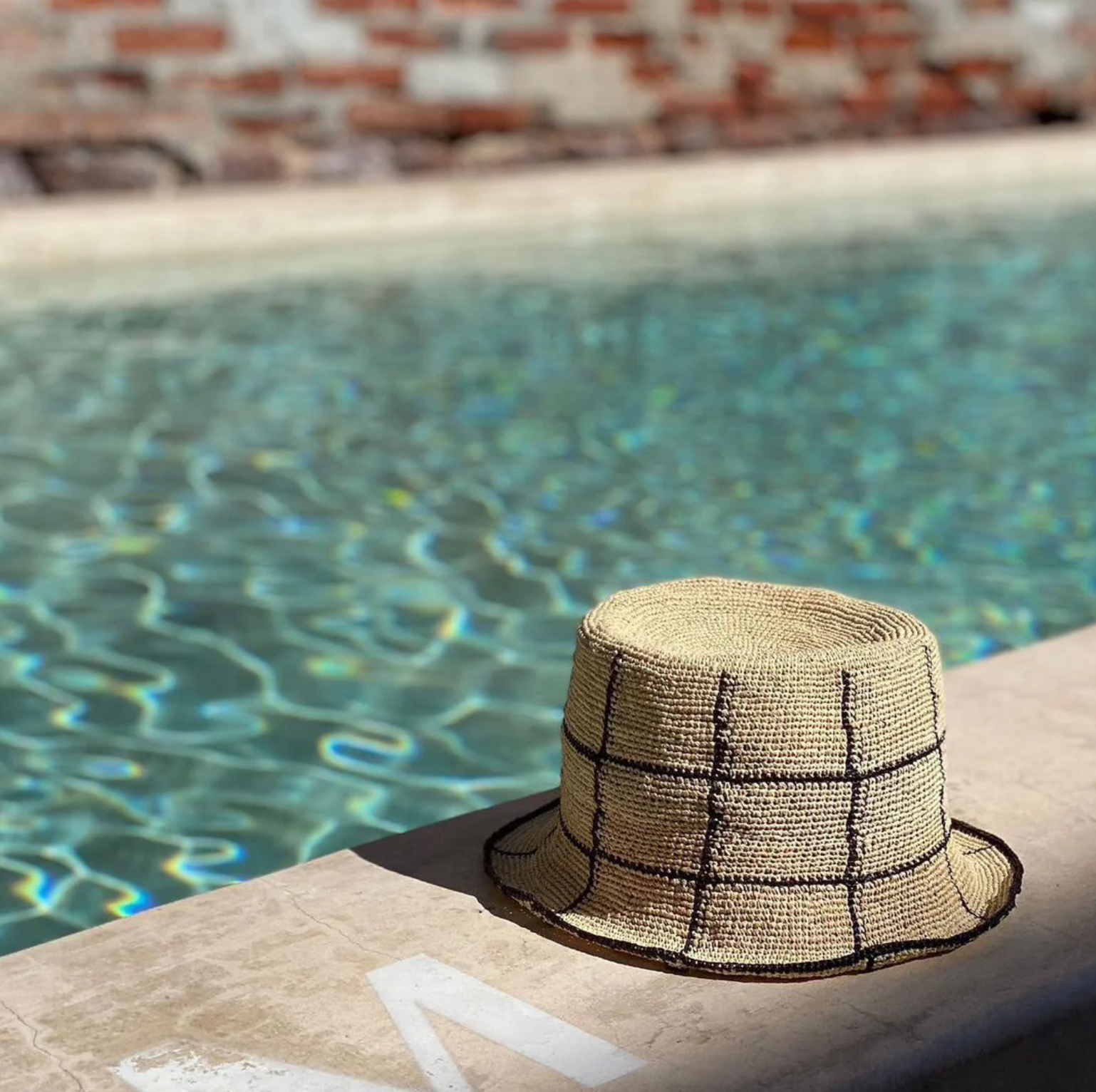 Cruz Packable Natural & Black Lines Hat