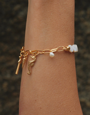 Nacar Charms Bracelet