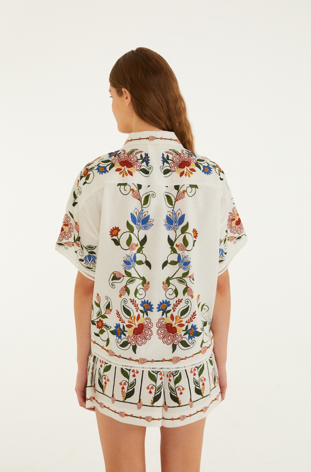 Stitchched Garden Off White Blouse