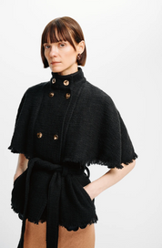 Black Brio Cape