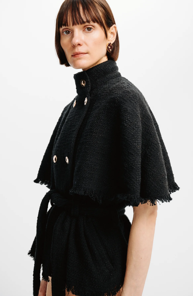 Black Brio Cape