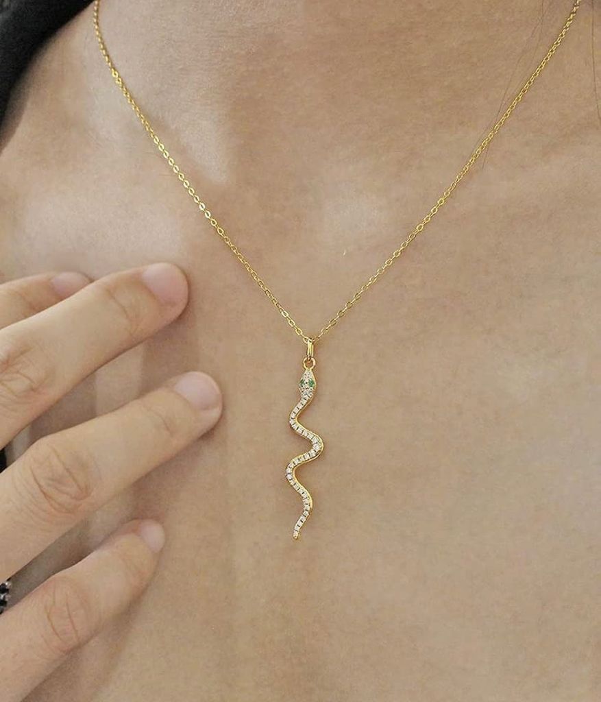 The Snake Necklace