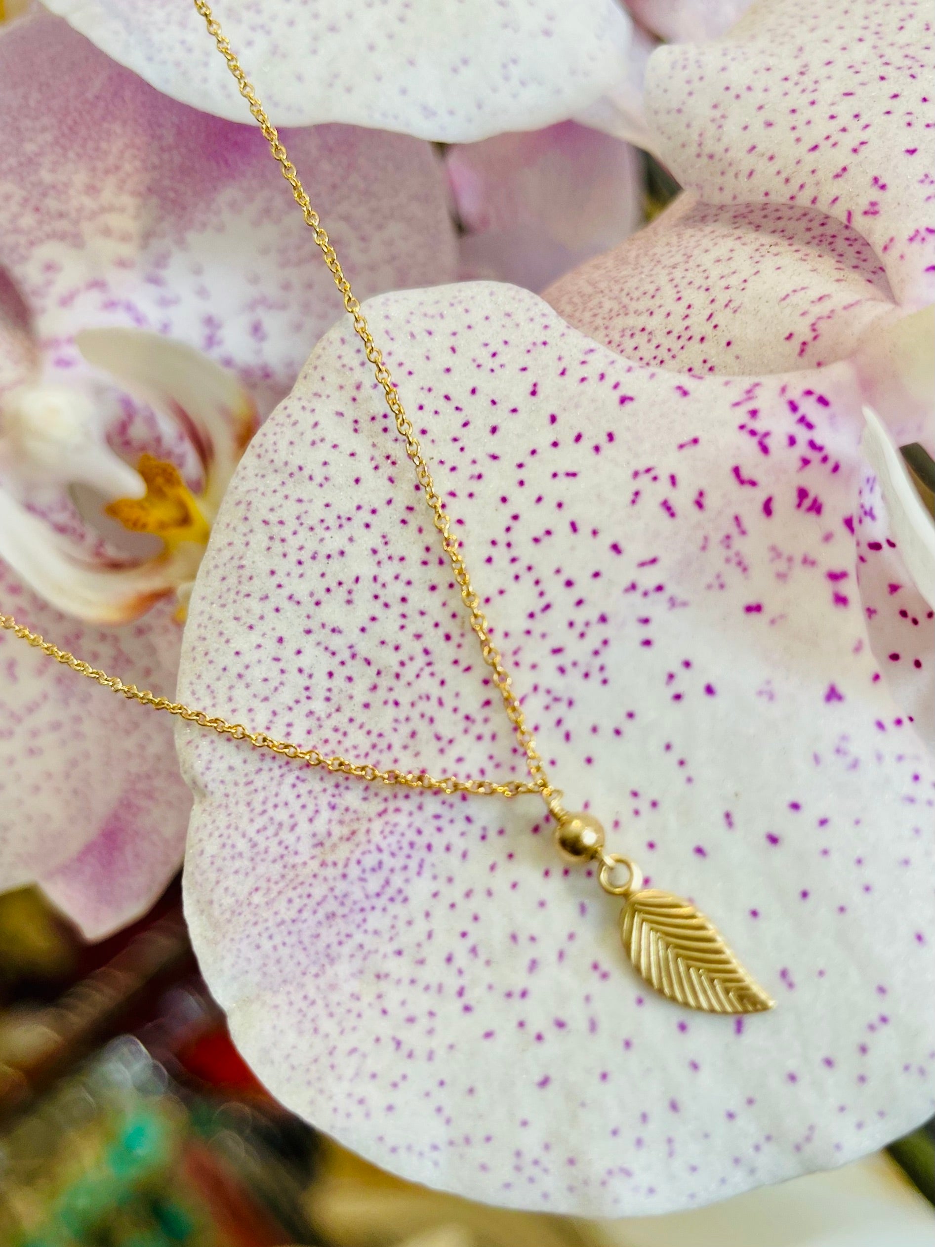 LC004 Feather Necklace