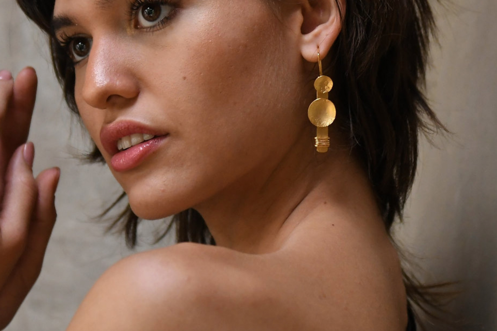 Golden Dolium Earrings